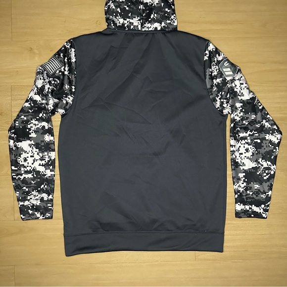 Men's Colosseum Charcoal Alaska Anchorage Seawolves Military Appreciation Camo L - Picture 10 of 12